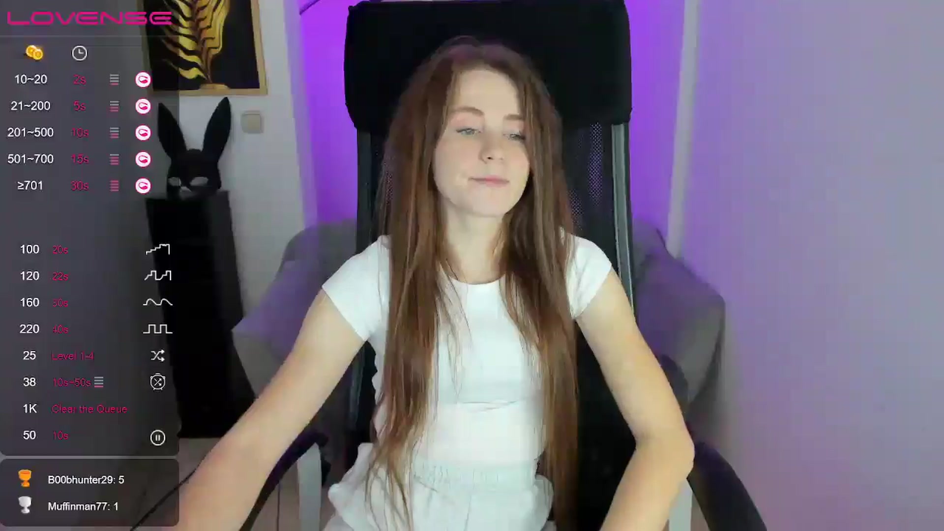 Gallery image thumbnail from Moonshinee's myfreecams stream on, 12/04/2024, 15:01 image 14 of 20