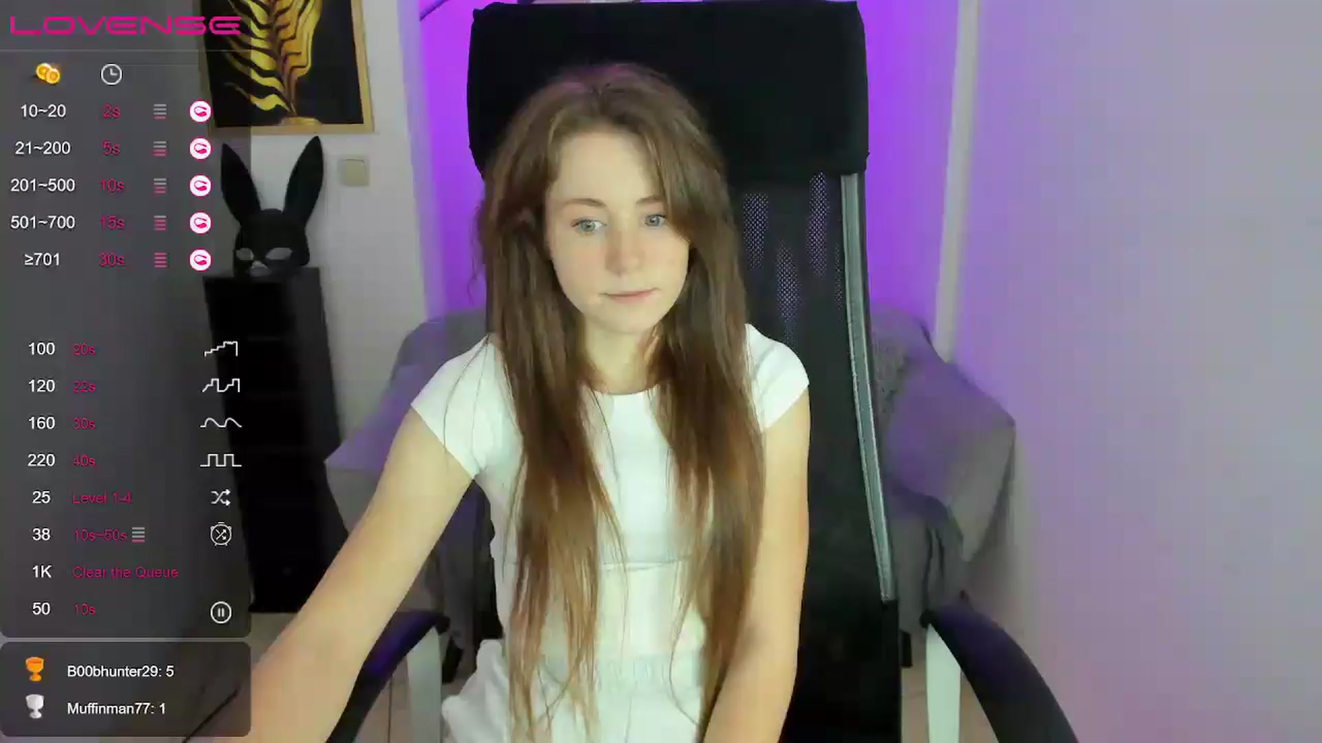 Gallery image thumbnail from Moonshinee's myfreecams stream on, 12/04/2024, 15:01 image 15 of 20