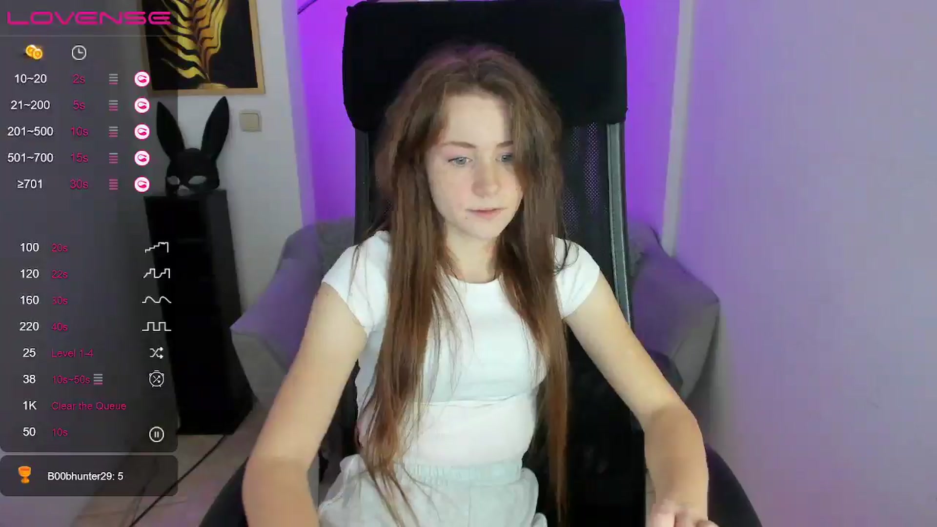 Gallery image thumbnail from Moonshinee's myfreecams stream on, 12/04/2024, 15:01 image 10 of 20