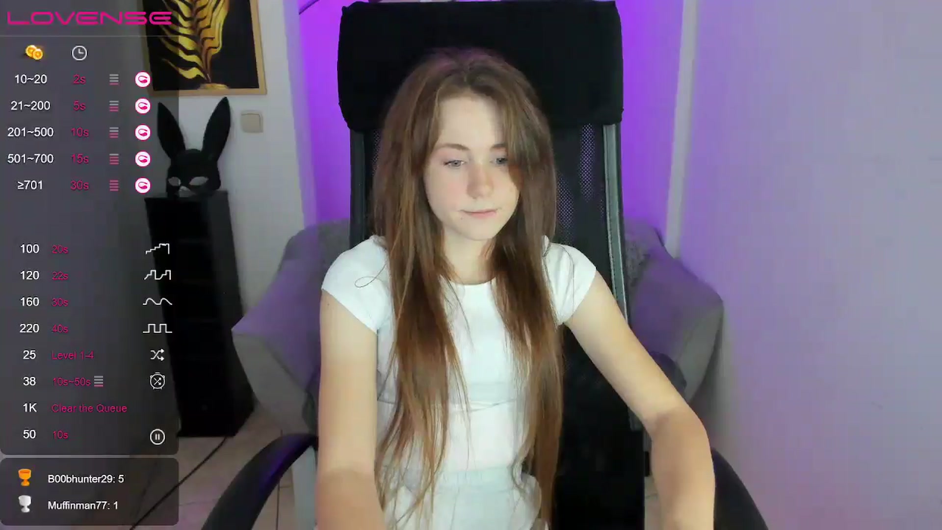 Gallery image thumbnail from Moonshinee's myfreecams stream on, 12/04/2024, 15:01 image 17 of 20