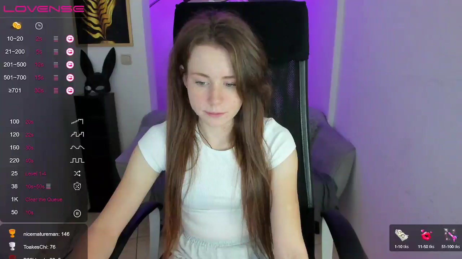 Gallery image thumbnail from Moonshinee's myfreecams stream on, 12/04/2024, 16:17 image 6 of 20