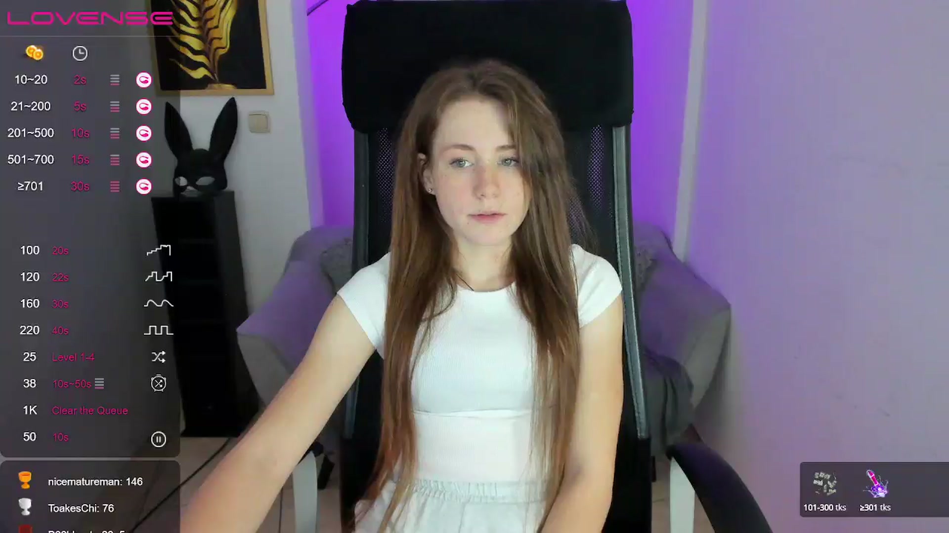Gallery image thumbnail from Moonshinee's myfreecams stream on, 12/04/2024, 16:17 image 3 of 20