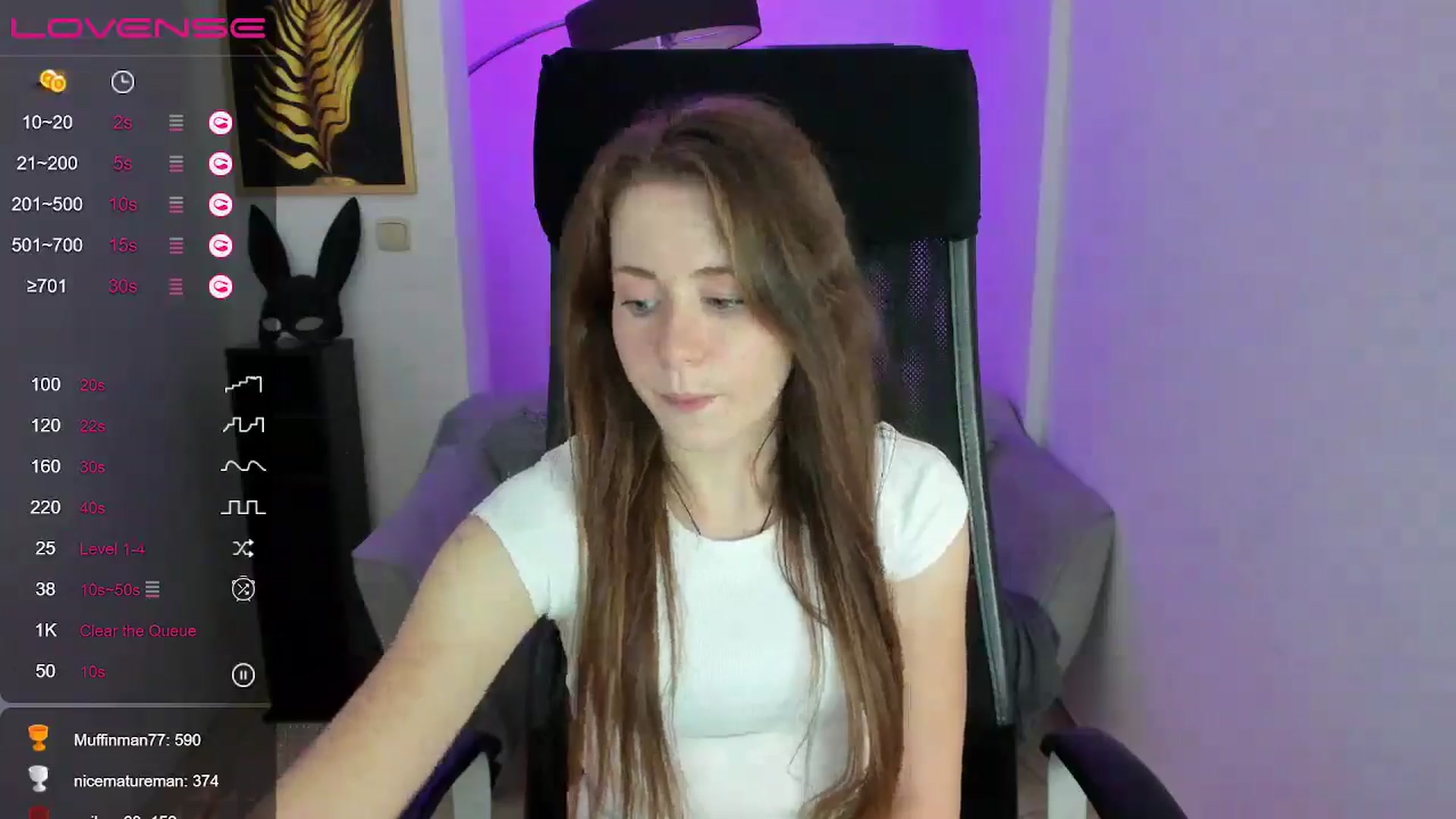 Gallery image thumbnail from Moonshinee's myfreecams stream on, 12/04/2024, 18:39 image 6 of 20