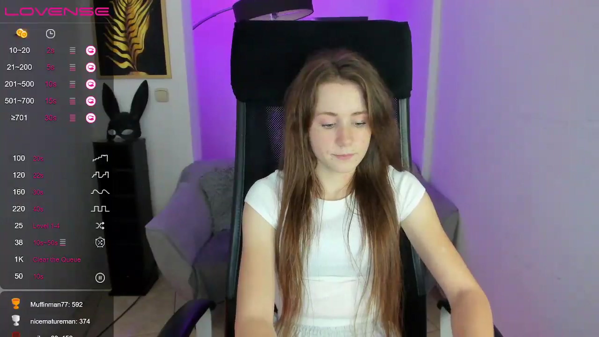 Gallery image thumbnail from Moonshinee's myfreecams stream on, 12/04/2024, 19:33 image 6 of 20