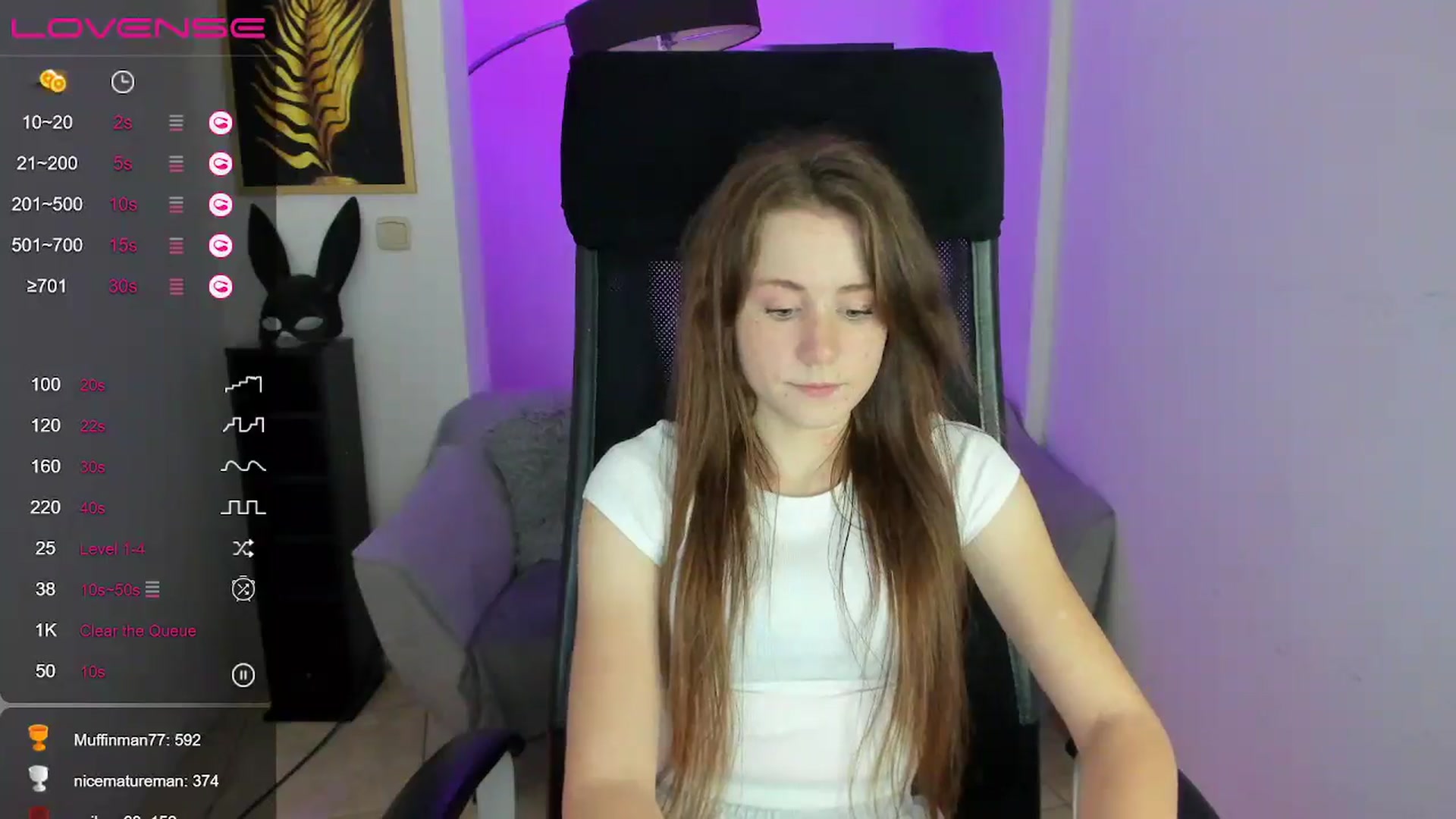 Gallery image thumbnail from Moonshinee's myfreecams stream on, 12/04/2024, 19:33 image 2 of 20