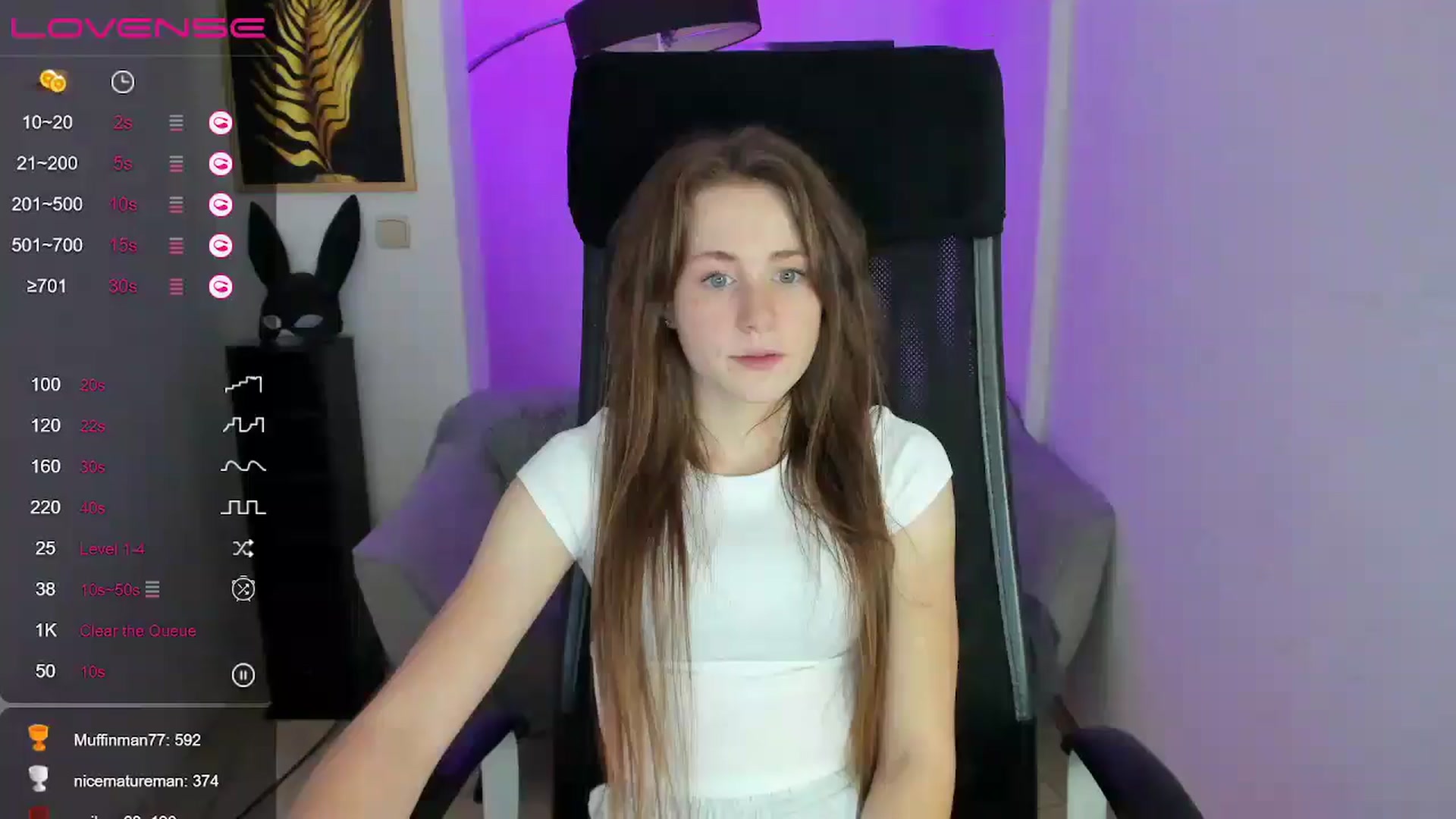 Gallery image thumbnail from Moonshinee's myfreecams stream on, 12/04/2024, 20:40 image 8 of 20