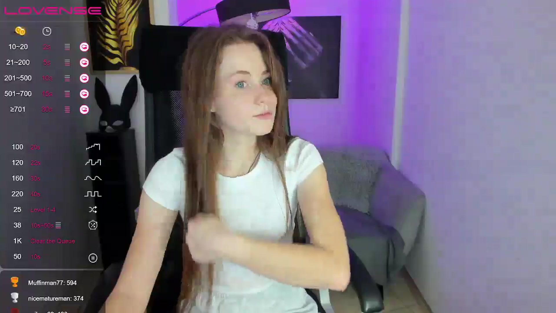 Gallery image thumbnail from Moonshinee's myfreecams stream on, 12/04/2024, 20:40 image 15 of 20