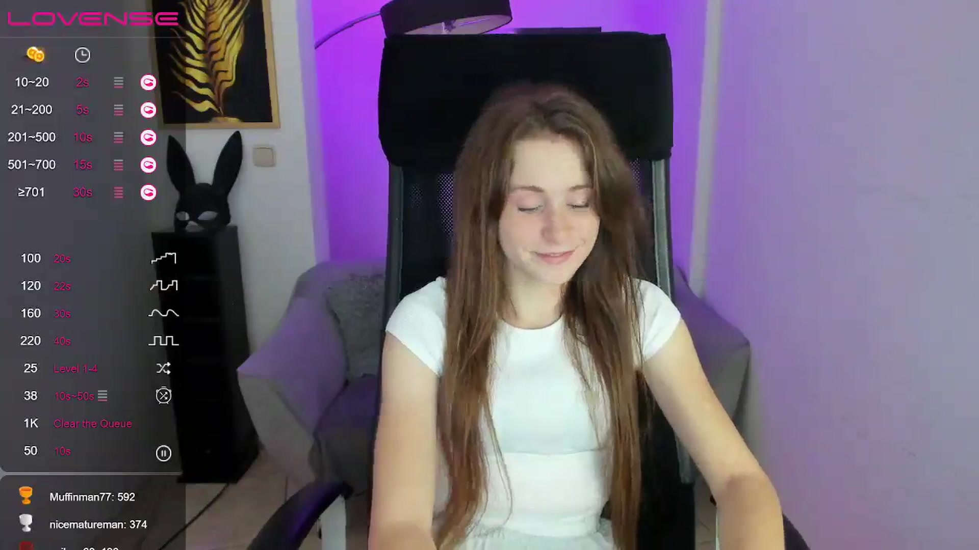 Gallery image thumbnail from Moonshinee's myfreecams stream on, 12/04/2024, 20:40 image 4 of 20