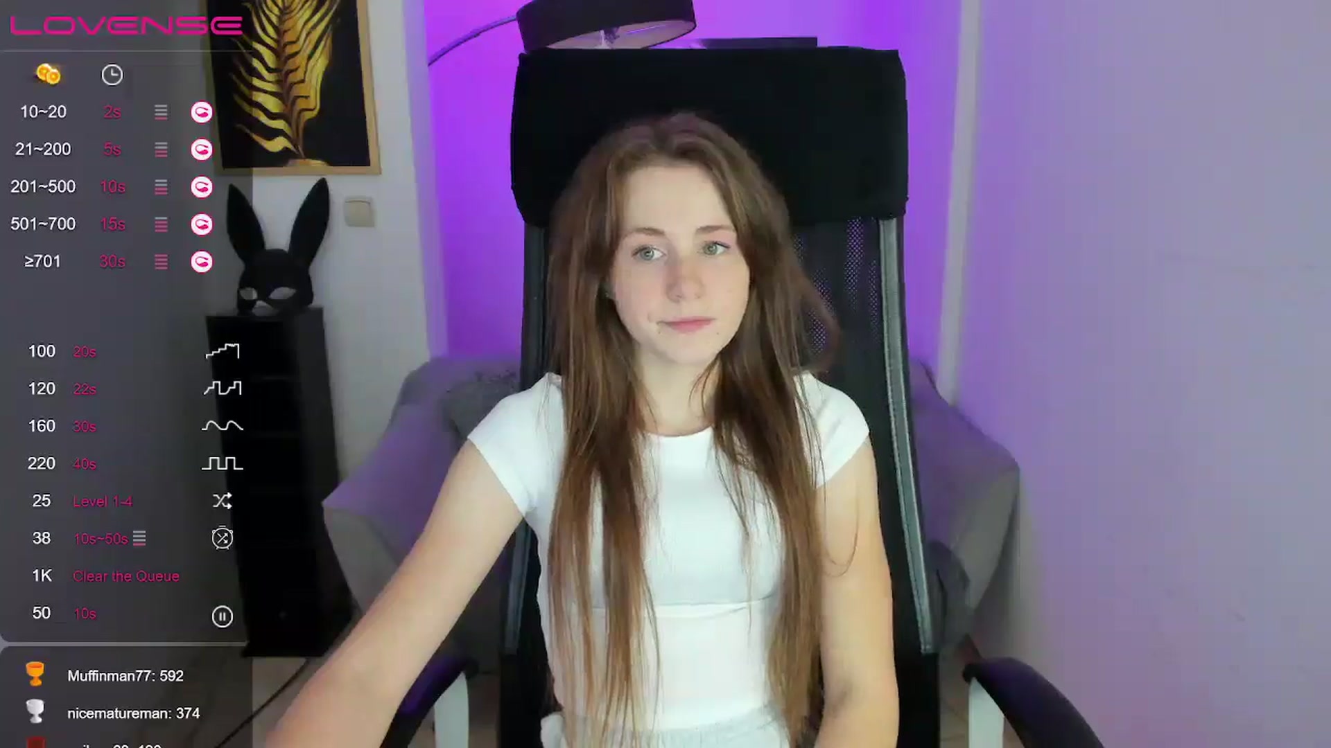 Gallery image thumbnail from Moonshinee's myfreecams stream on, 12/04/2024, 20:40 image 7 of 20