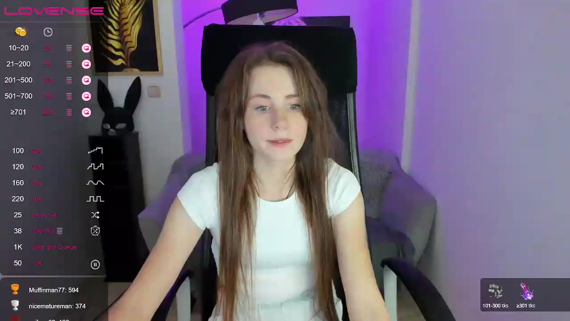 Gallery image thumbnail from Moonshinee's myfreecams stream on, 12/04/2024, 20:40 image 13 of 20