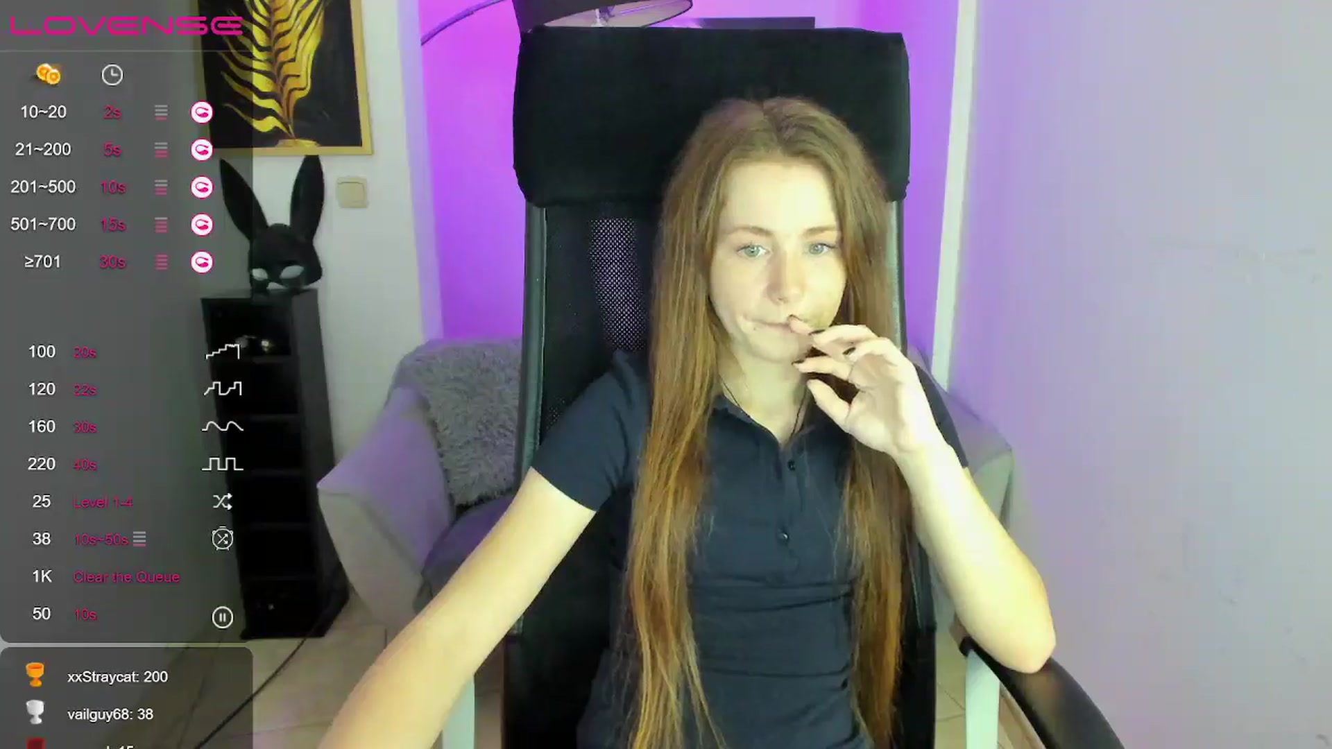 Gallery image thumbnail from Moonshinee's myfreecams stream on, 12/05/2024, 15:01 image 13 of 20