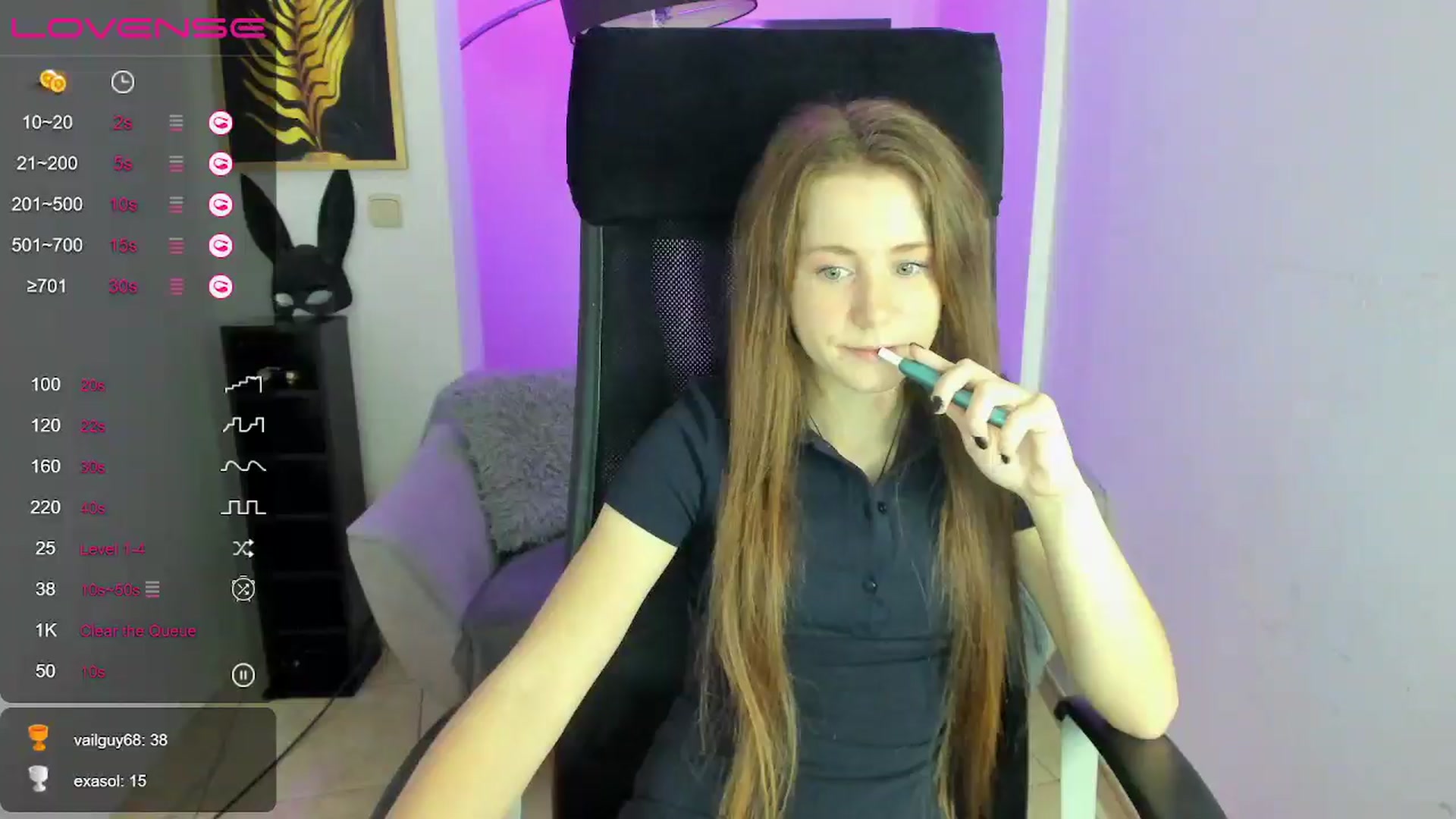Gallery image thumbnail from Moonshinee's myfreecams stream on, 12/05/2024, 15:01 image 6 of 20