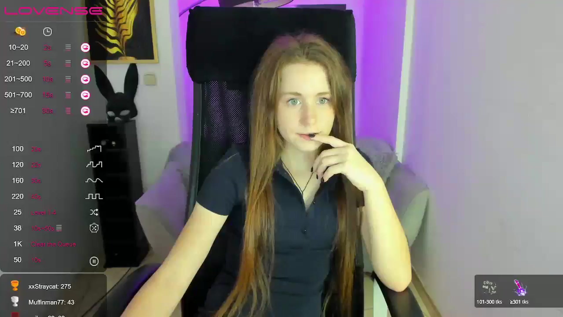 Gallery image thumbnail from Moonshinee's myfreecams stream on, 12/05/2024, 17:30 image 10 of 20