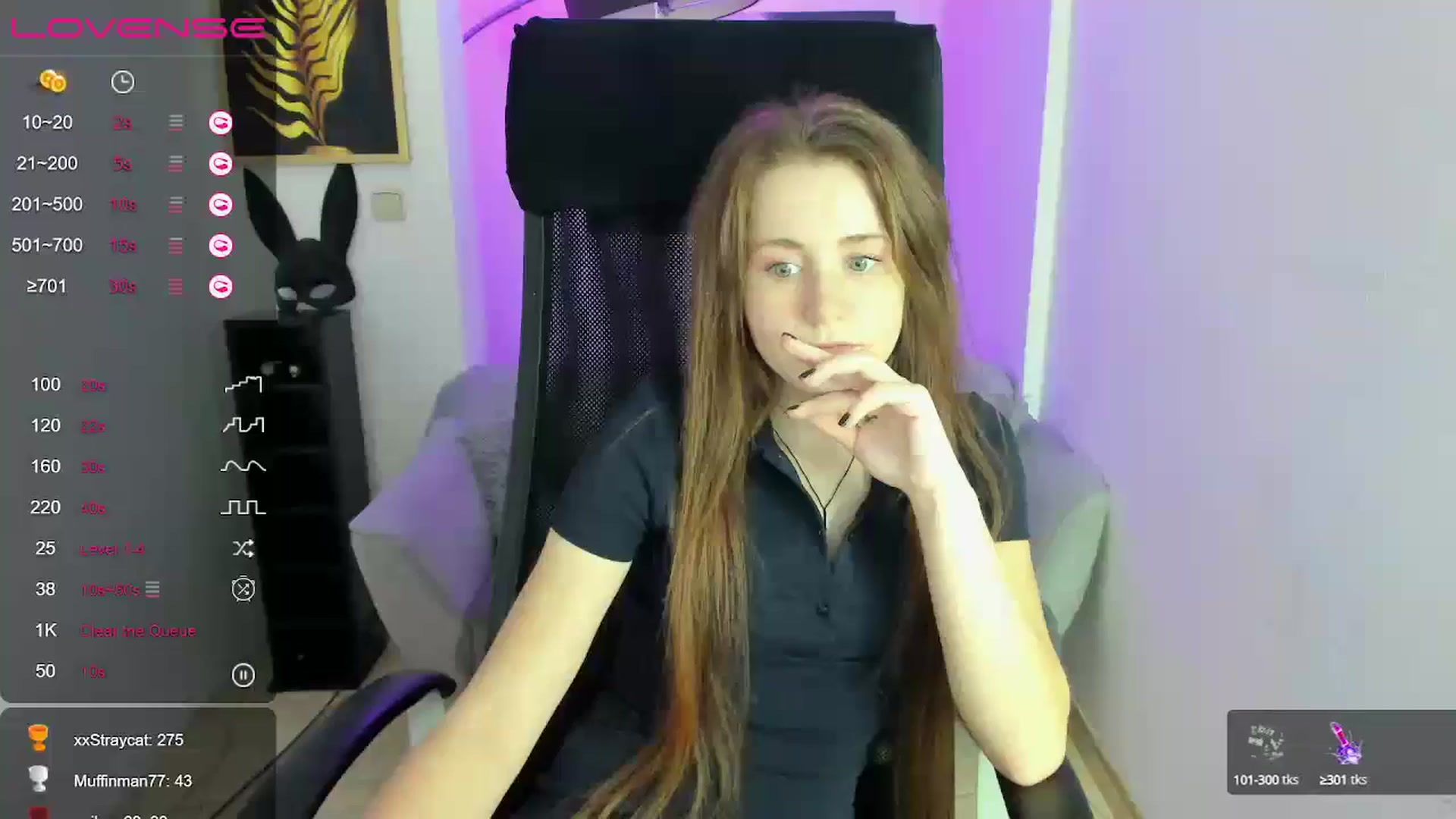 Gallery image thumbnail from Moonshinee's myfreecams stream on, 12/05/2024, 17:30 image 11 of 20