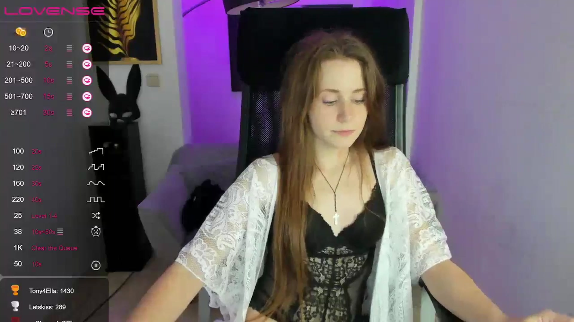 Gallery image thumbnail from Moonshinee's myfreecams stream on, 12/05/2024, 18:42 image 14 of 20