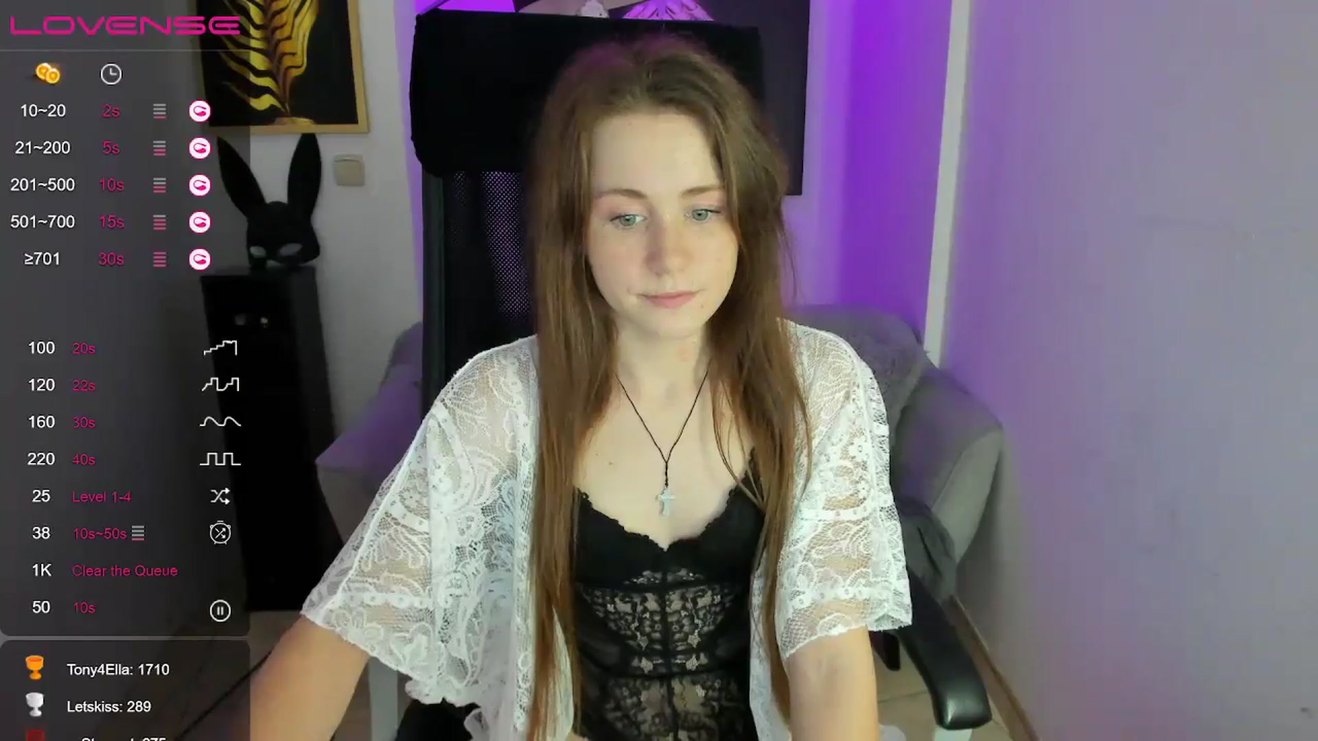 Gallery image thumbnail from Moonshinee's myfreecams stream on, 12/05/2024, 19:24 image 8 of 20