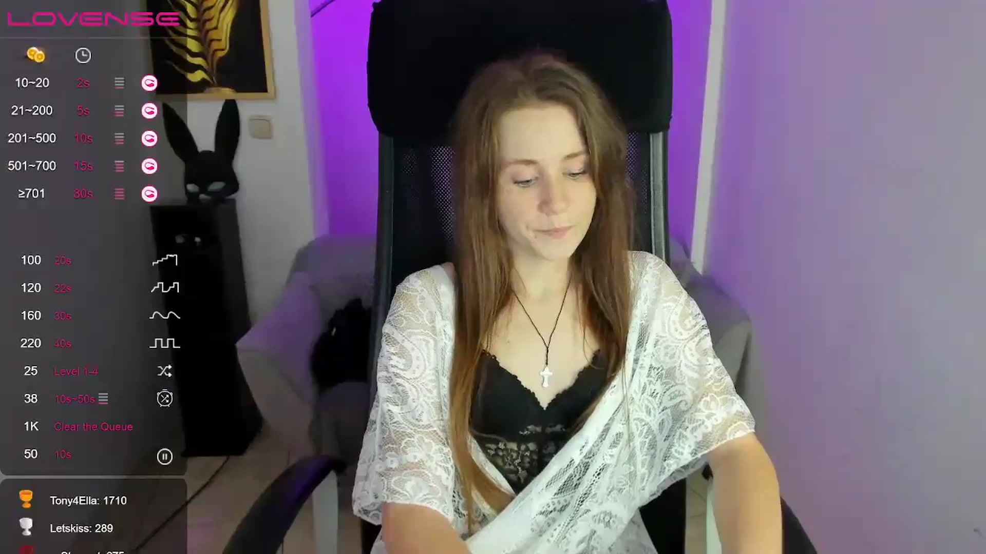 Gallery image thumbnail from Moonshinee's myfreecams stream on, 12/05/2024, 19:24 image 11 of 20