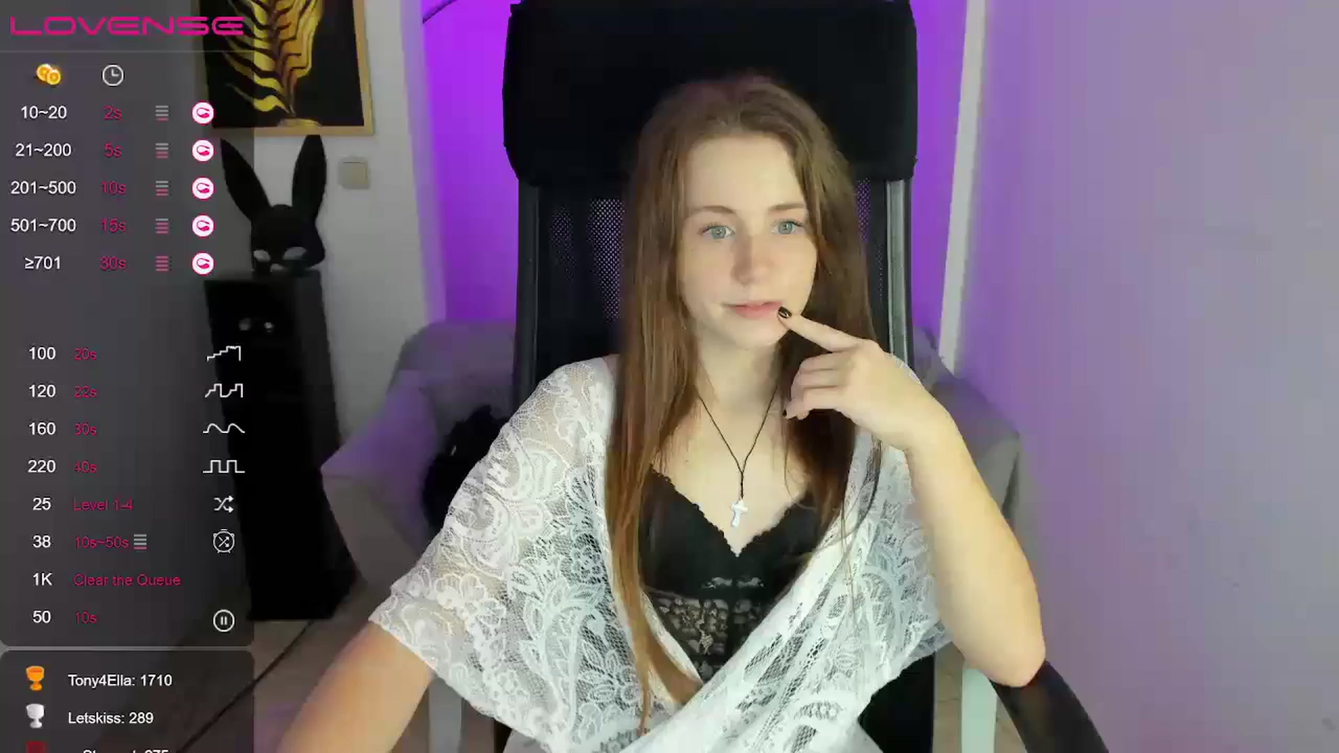Gallery image thumbnail from Moonshinee's myfreecams stream on, 12/05/2024, 19:24 image 12 of 20
