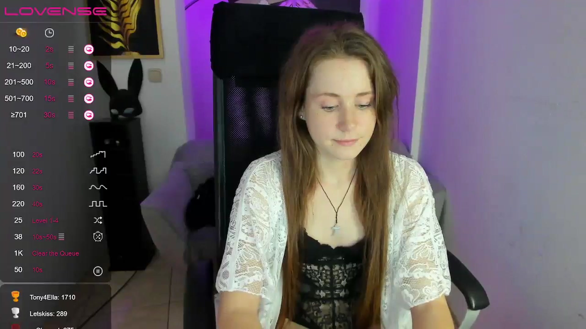 Gallery image thumbnail from Moonshinee's myfreecams stream on, 12/05/2024, 20:01 image 6 of 20