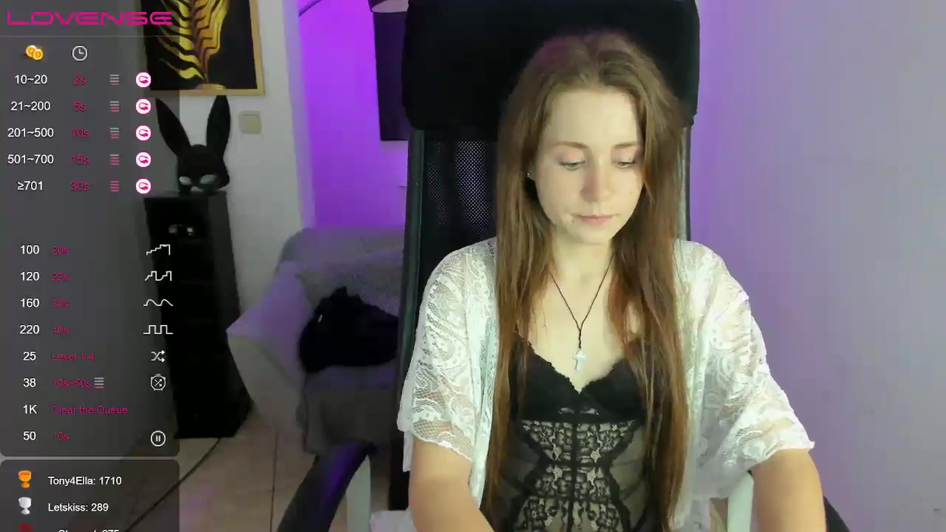 Gallery image thumbnail from Moonshinee's myfreecams stream on, 12/05/2024, 20:01 image 10 of 20