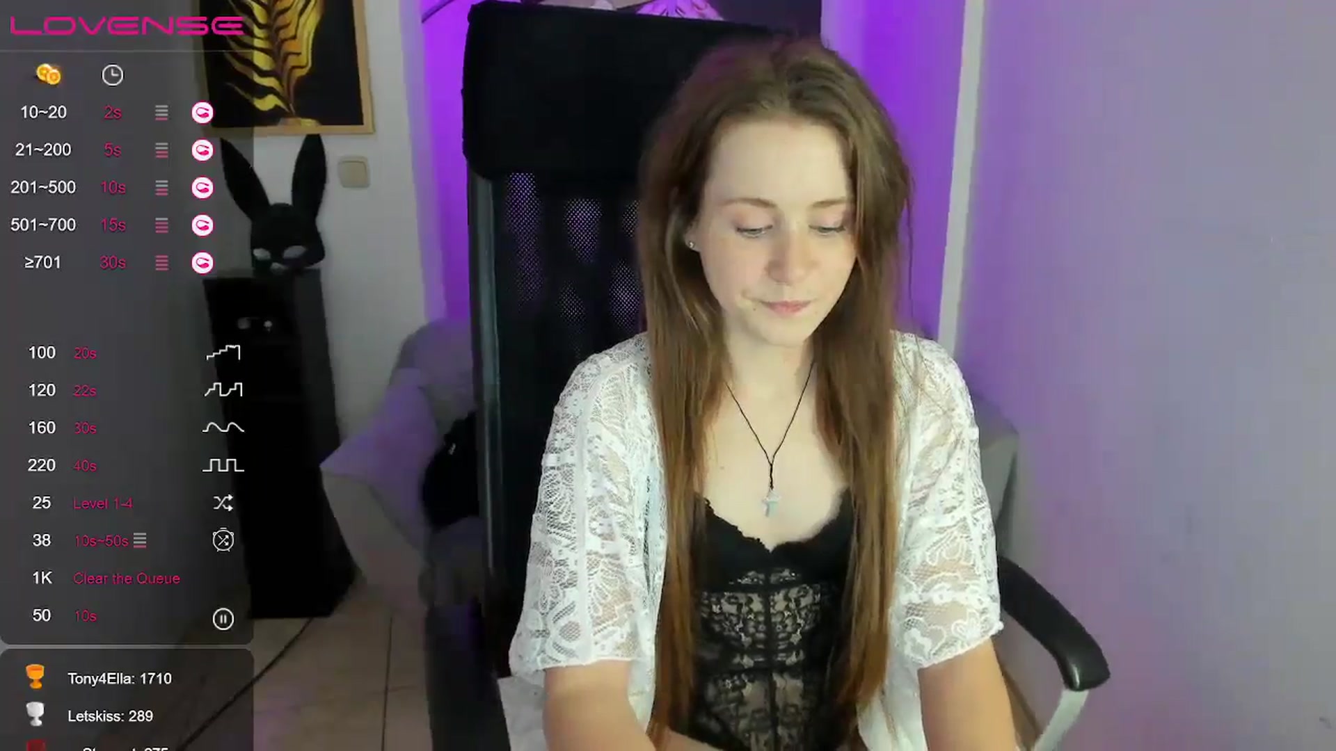 Gallery image thumbnail from Moonshinee's myfreecams stream on, 12/05/2024, 20:01 image 2 of 20