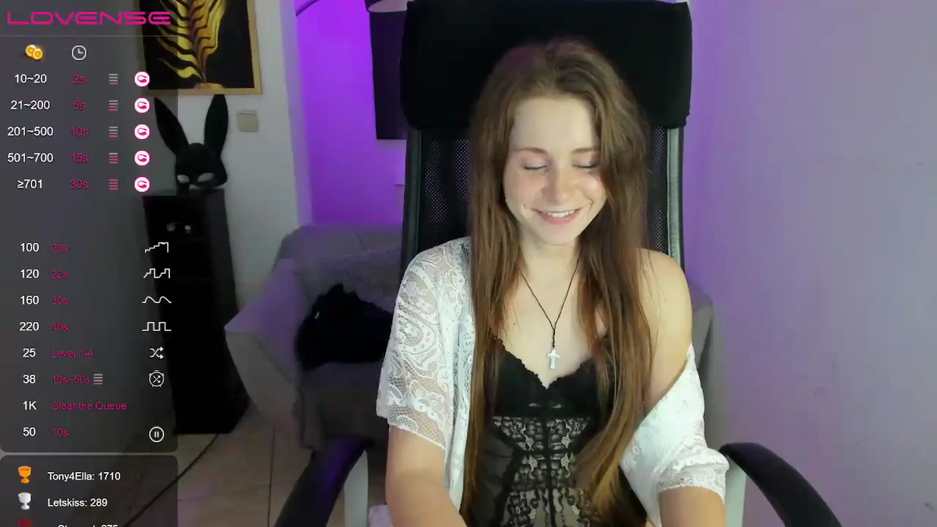 Gallery image thumbnail from Moonshinee's myfreecams stream on, 12/05/2024, 20:01 image 17 of 20