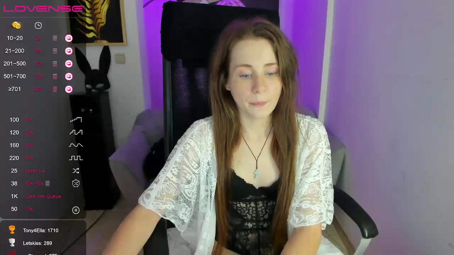 Gallery image thumbnail from Moonshinee's myfreecams stream on, 12/05/2024, 20:01 image 3 of 20