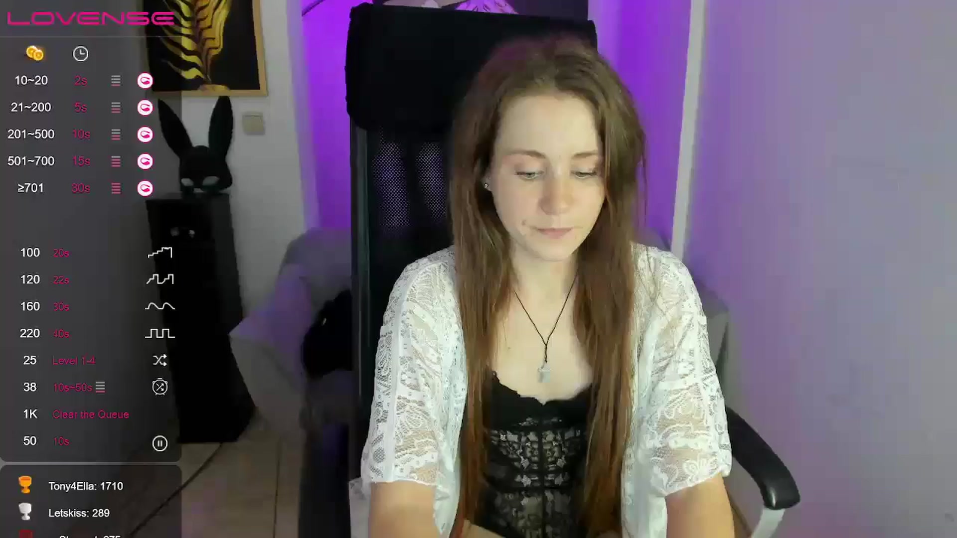 Gallery image thumbnail from Moonshinee's myfreecams stream on, 12/05/2024, 20:01 image 4 of 20