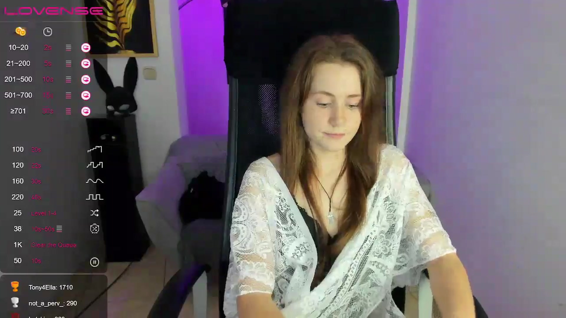 Gallery image thumbnail from Moonshinee's myfreecams stream on, 12/05/2024, 21:02 image 12 of 20