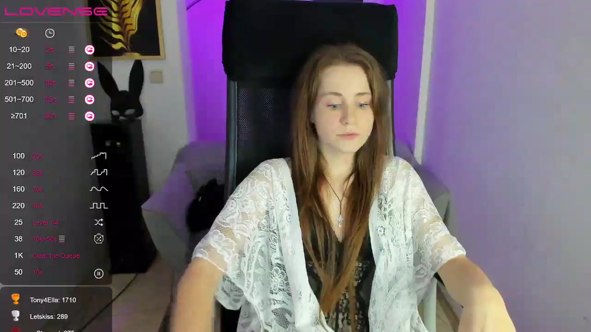 Gallery image thumbnail from Moonshinee's myfreecams stream on, 12/05/2024, 21:02 image 9 of 20