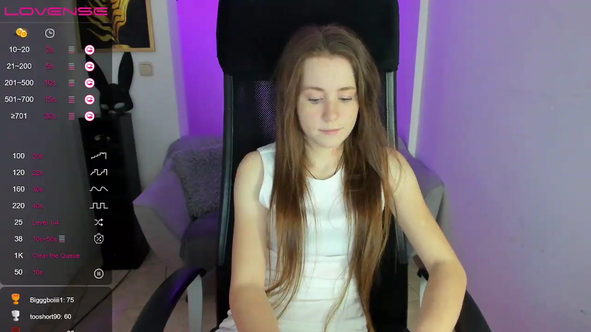 Gallery image thumbnail from Moonshinee's myfreecams stream on, 12/06/2024, 14:00 image 12 of 20