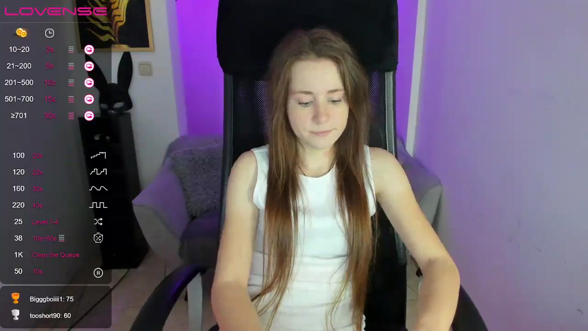 Gallery image thumbnail from Moonshinee's myfreecams stream on, 12/06/2024, 14:00 image 7 of 20