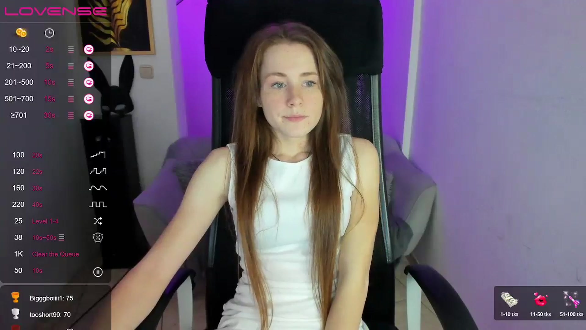 Gallery image thumbnail from Moonshinee's myfreecams stream on, 12/06/2024, 16:07 image 4 of 20