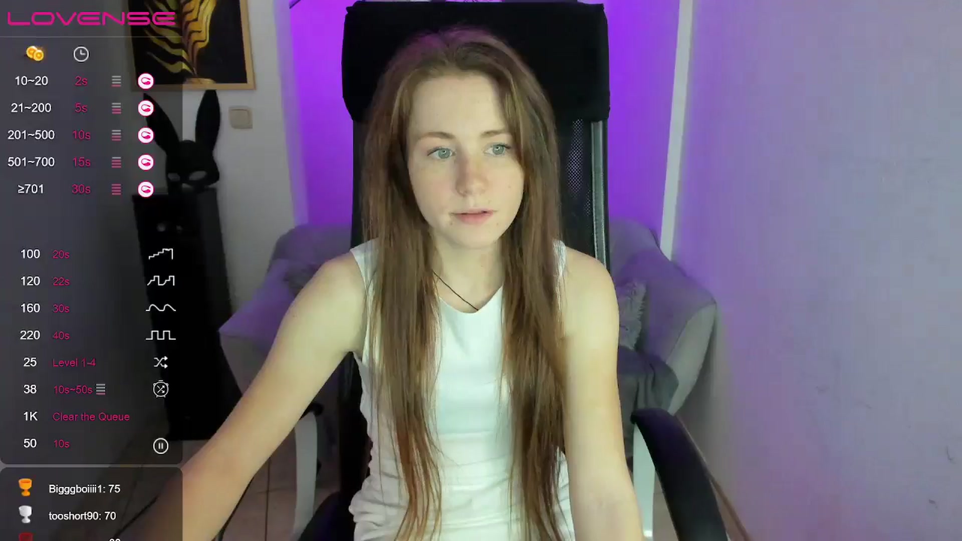 Gallery image thumbnail from Moonshinee's myfreecams stream on, 12/06/2024, 16:07 image 1 of 20