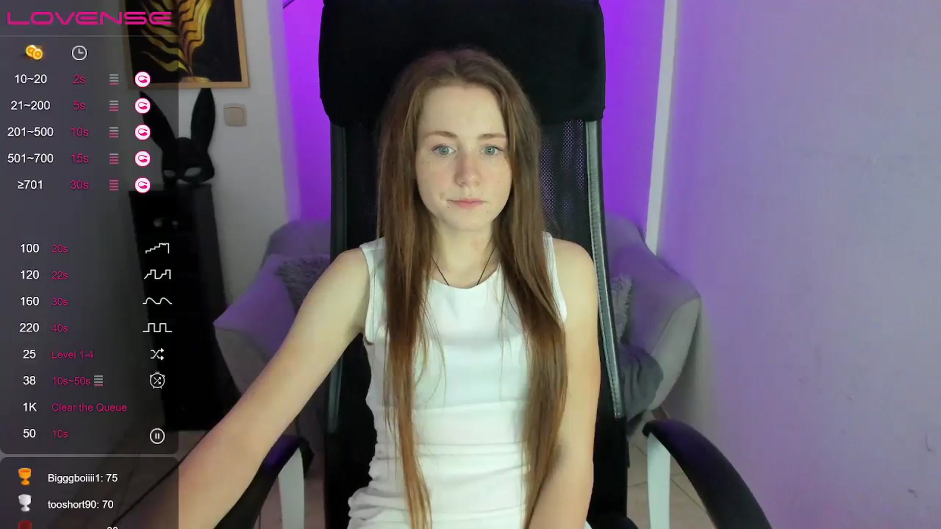 Gallery image thumbnail from Moonshinee's myfreecams stream on, 12/06/2024, 16:07 image 10 of 20