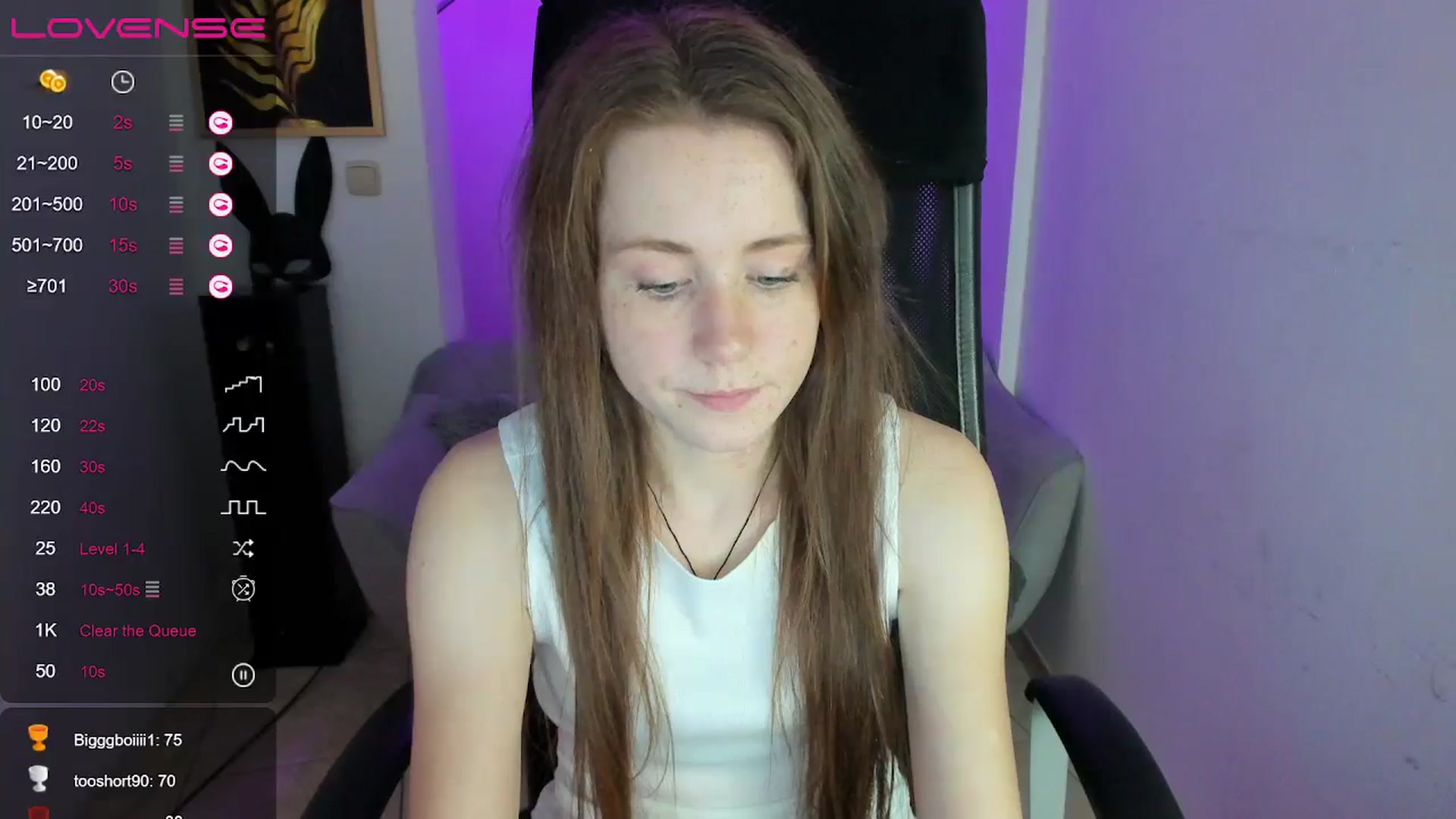 Gallery image thumbnail from Moonshinee's myfreecams stream on, 12/06/2024, 16:07 image 16 of 20