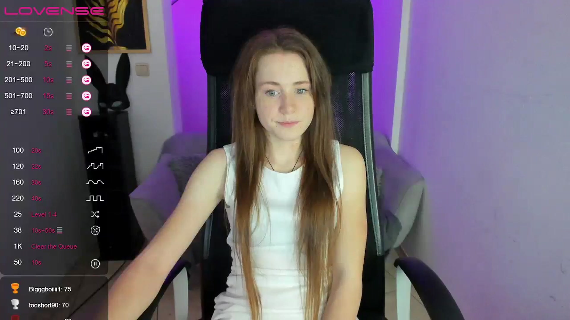 Gallery image thumbnail from Moonshinee's myfreecams stream on, 12/06/2024, 16:07 image 9 of 20