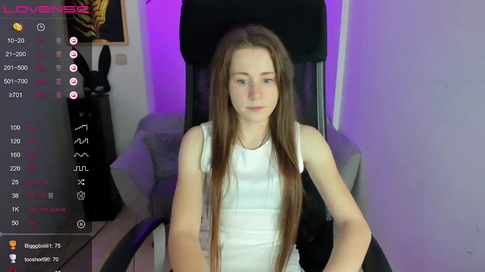 Gallery image thumbnail from Moonshinee's myfreecams stream on, 12/06/2024, 16:07 image 11 of 20