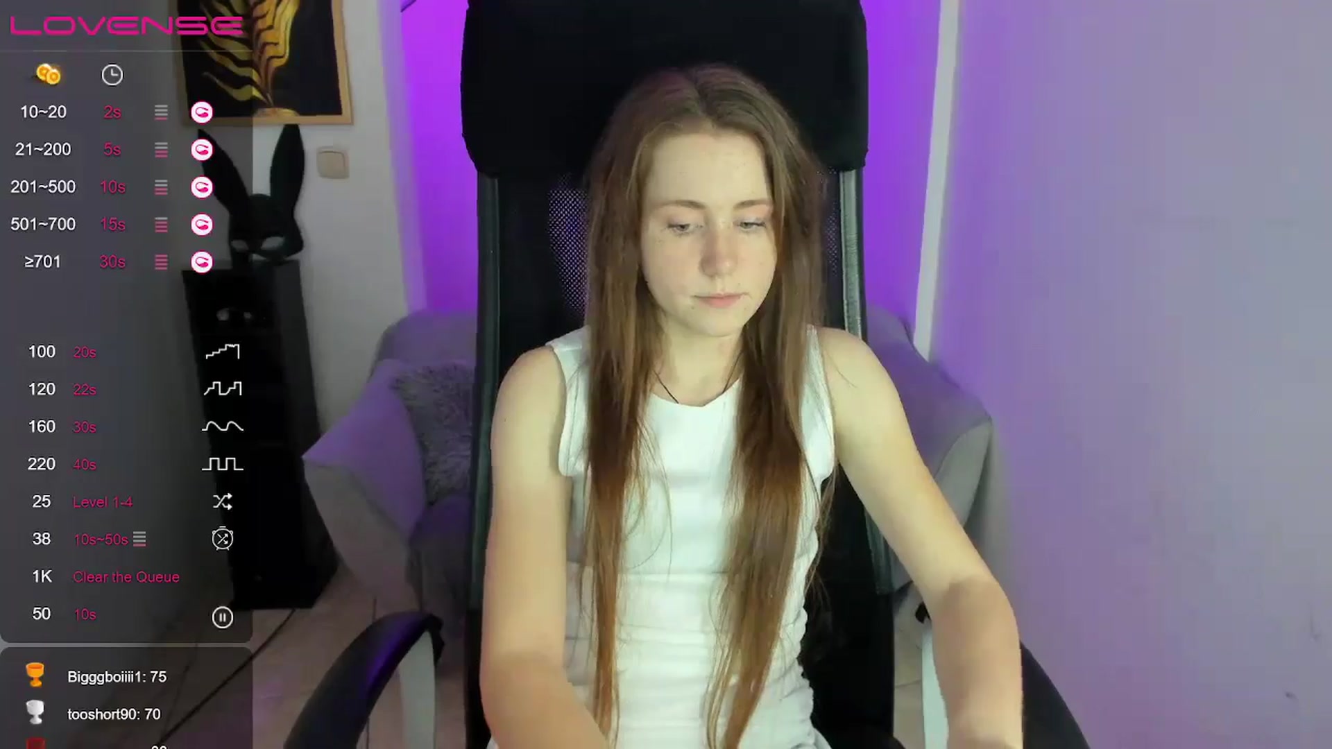Gallery image thumbnail from Moonshinee's myfreecams stream on, 12/06/2024, 16:07 image 8 of 20