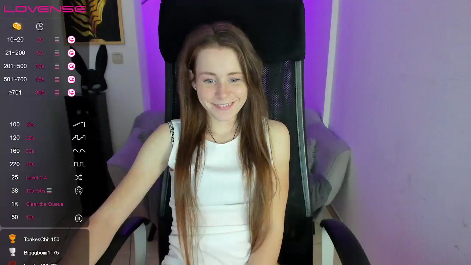 Gallery image thumbnail from Moonshinee's myfreecams stream on, 12/06/2024, 16:44 image 15 of 20