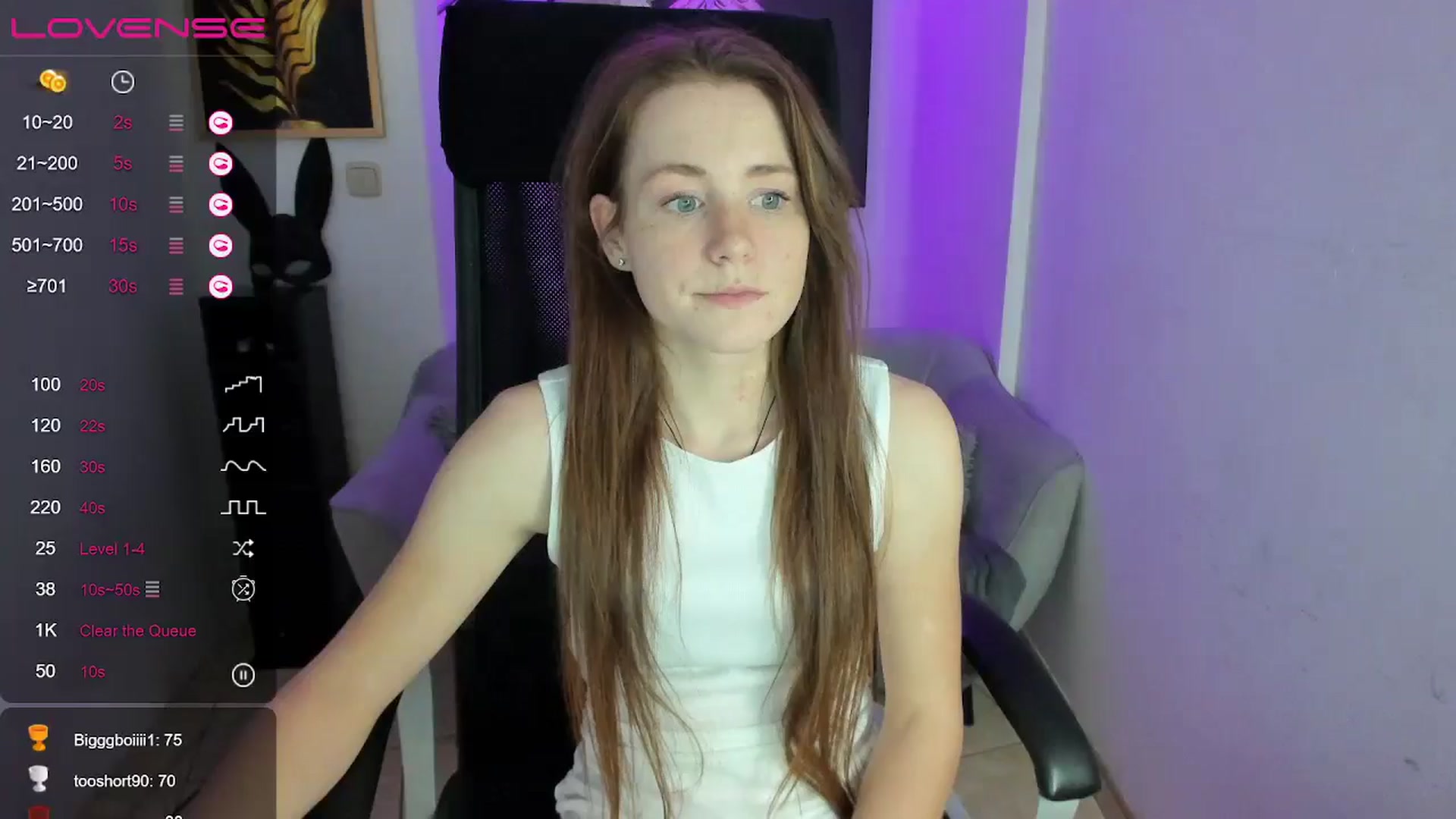 Gallery image thumbnail from Moonshinee's myfreecams stream on, 12/06/2024, 16:44 image 1 of 20