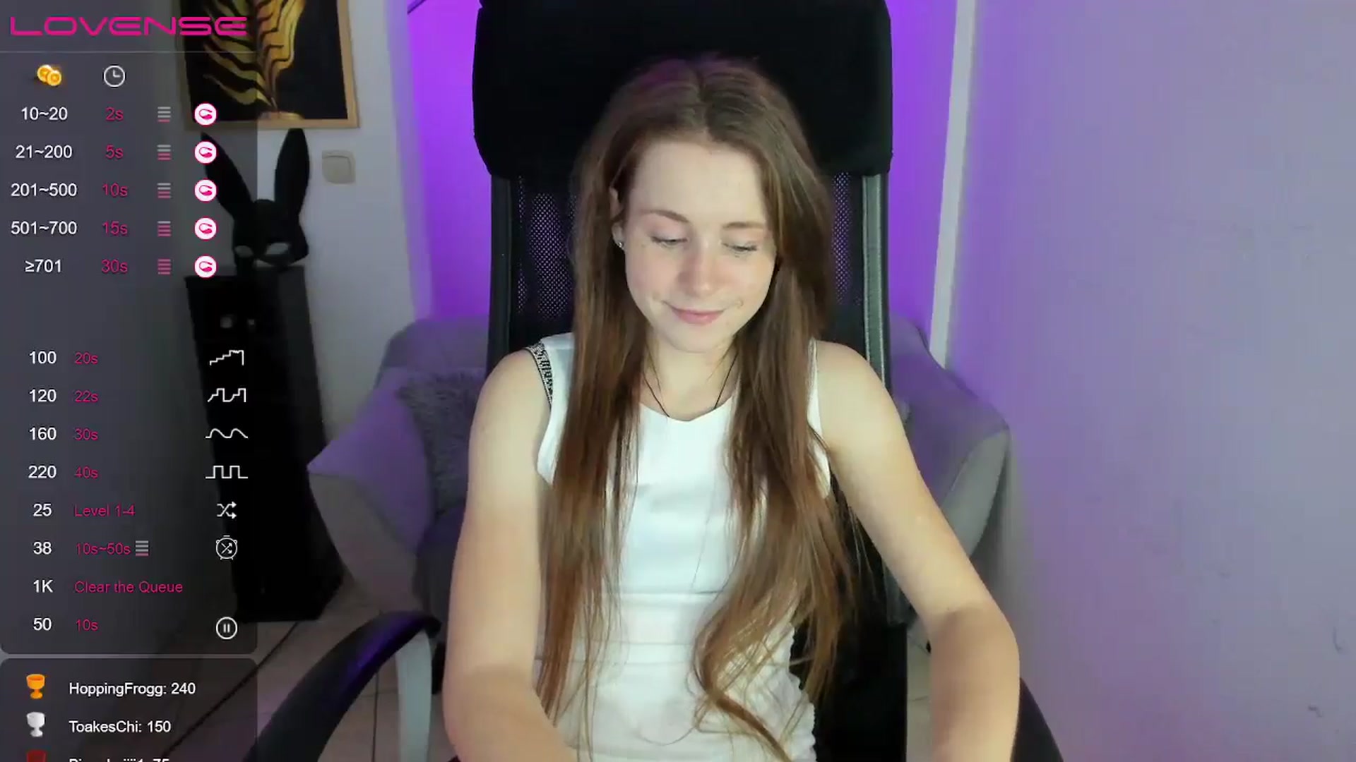 Gallery image thumbnail from Moonshinee's myfreecams stream on, 12/06/2024, 16:44 image 16 of 20