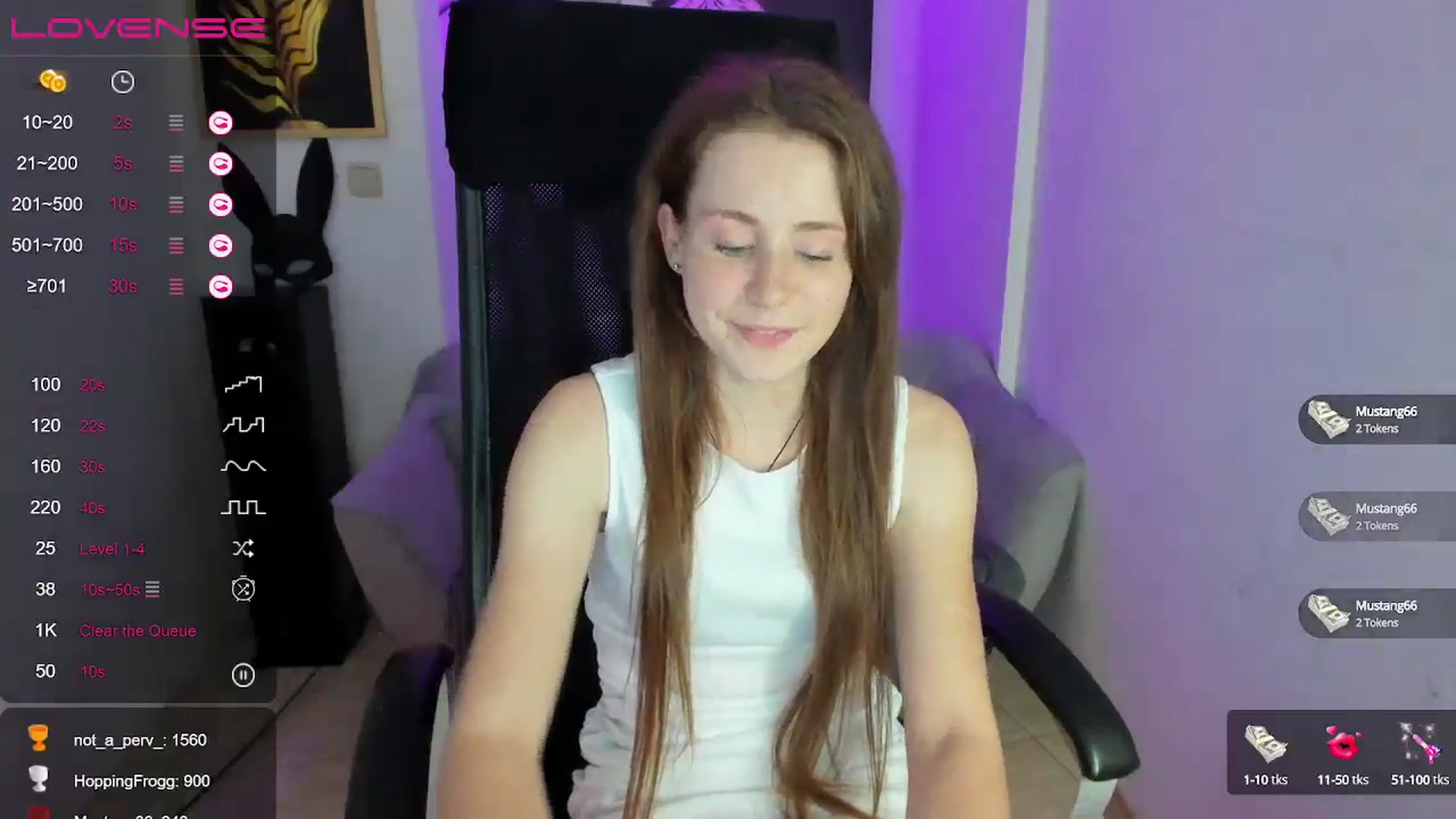 Gallery image thumbnail from Moonshinee's myfreecams stream on, 12/06/2024, 19:06 image 19 of 20