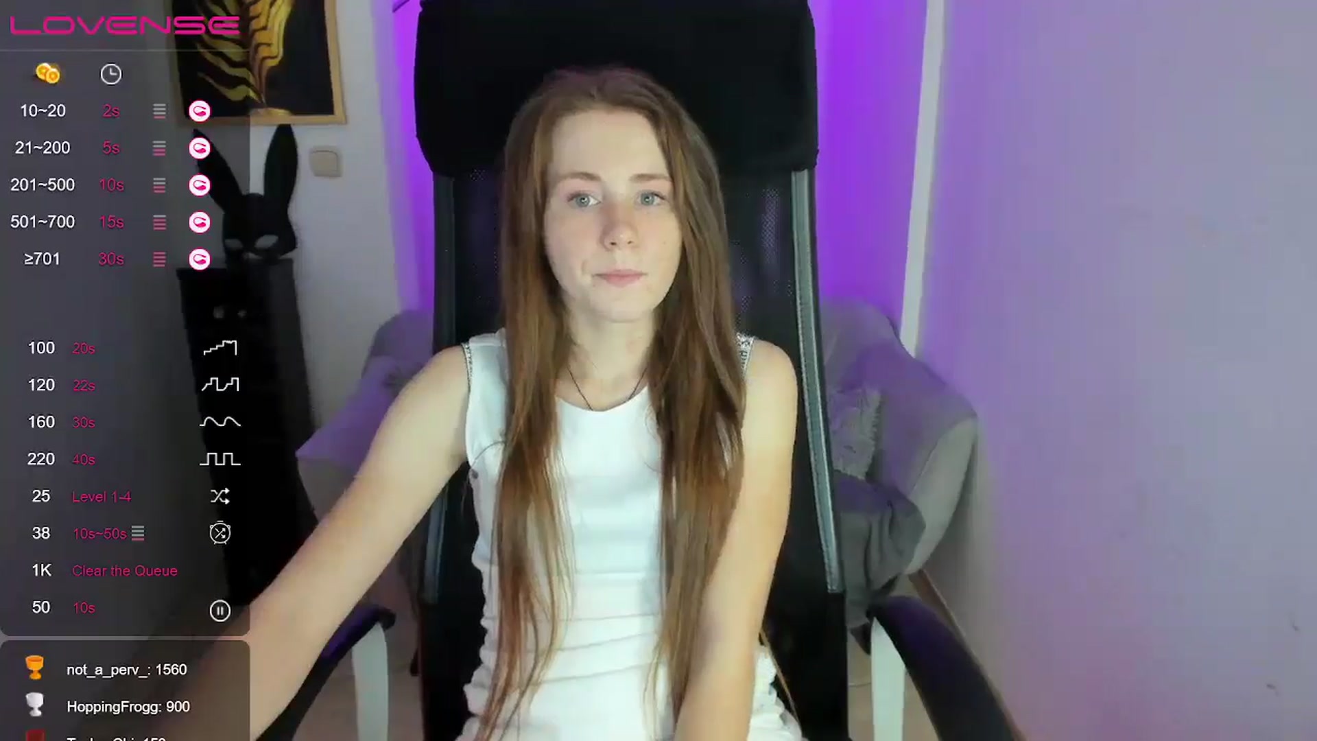 Gallery image thumbnail from Moonshinee's myfreecams stream on, 12/06/2024, 19:06 image 15 of 20