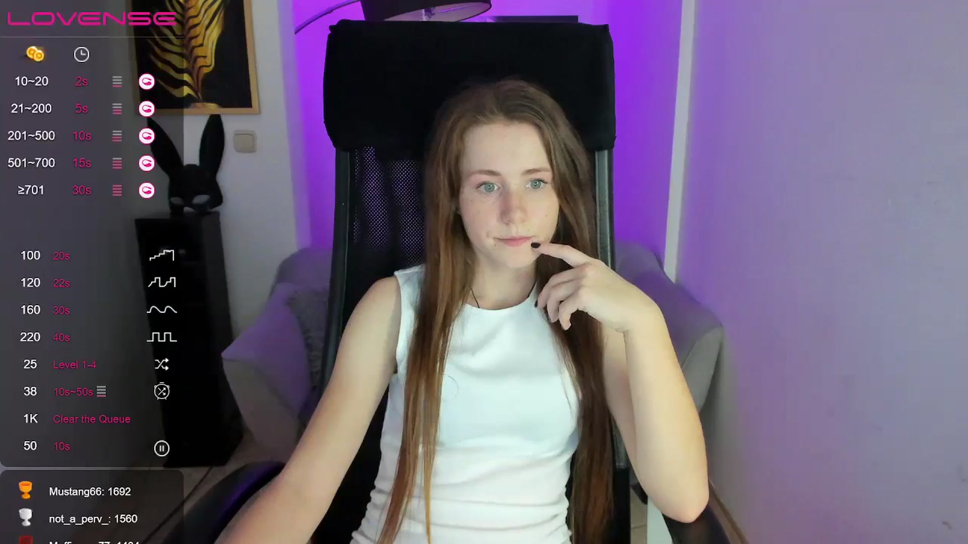 Gallery image thumbnail from Moonshinee's myfreecams stream on, 12/06/2024, 19:53 image 20 of 20