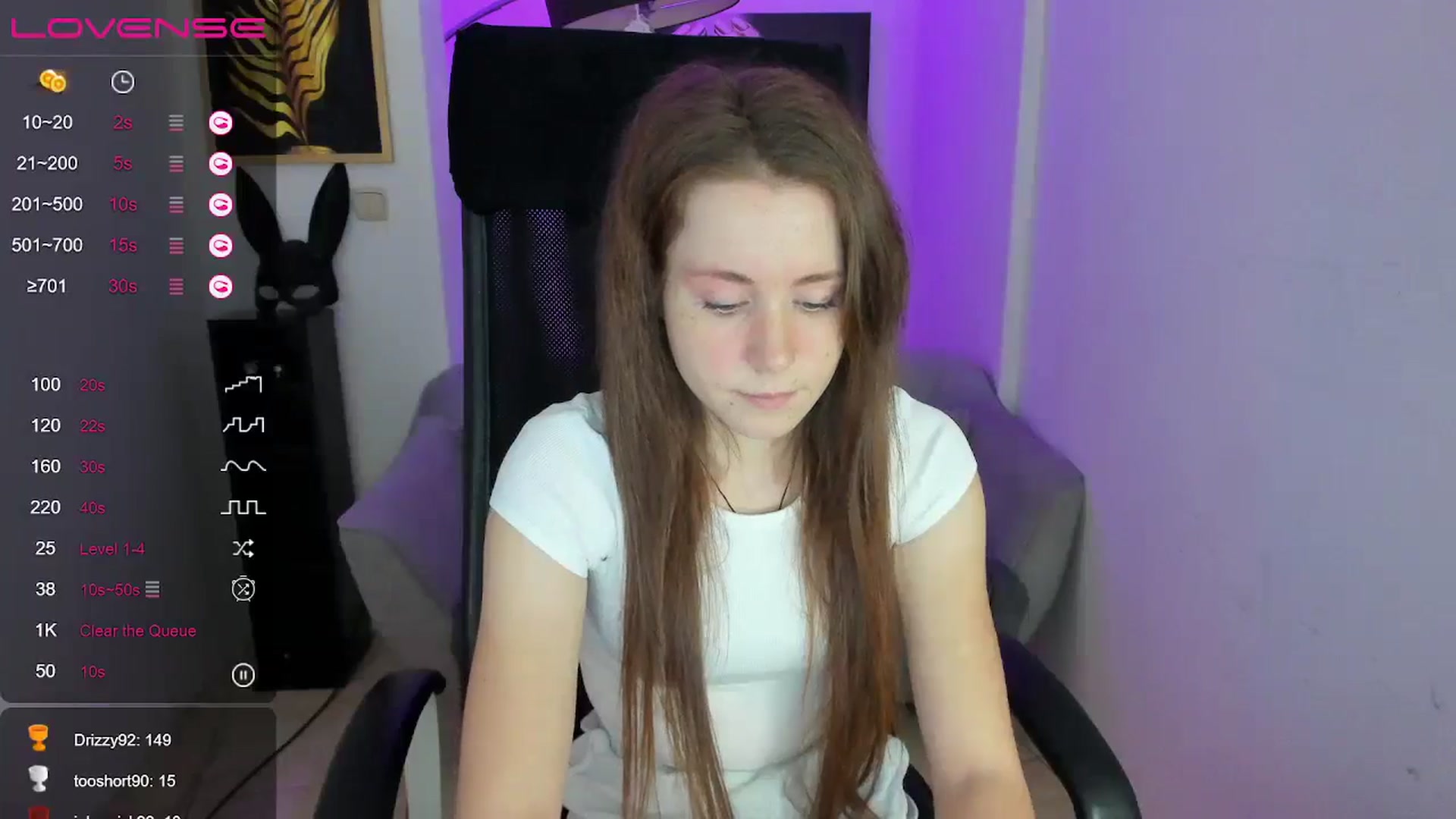 Gallery image thumbnail from Moonshinee's myfreecams stream on, 12/08/2024, 13:51 image 16 of 20