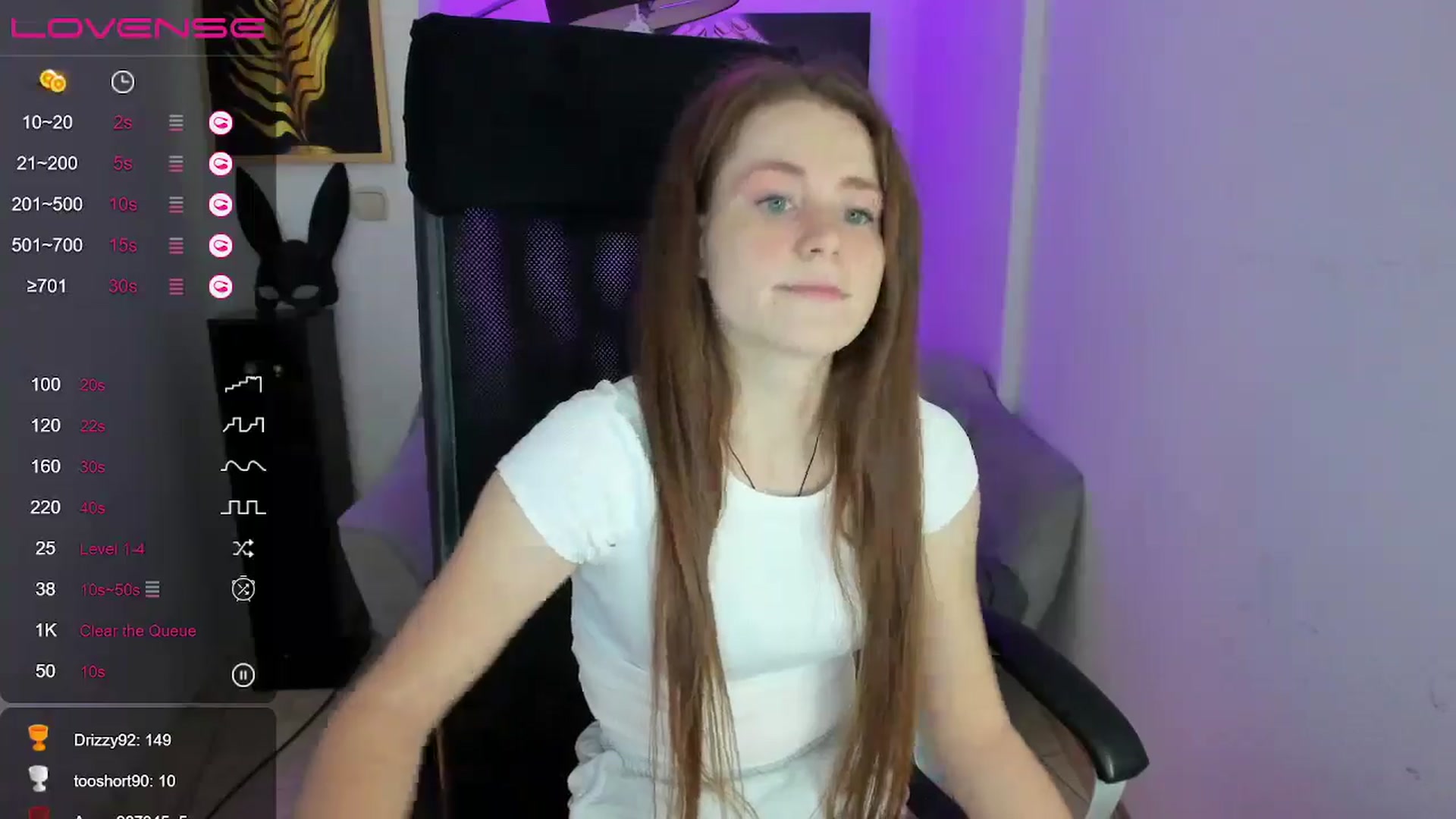 Gallery image thumbnail from Moonshinee's myfreecams stream on, 12/08/2024, 13:51 image 5 of 20