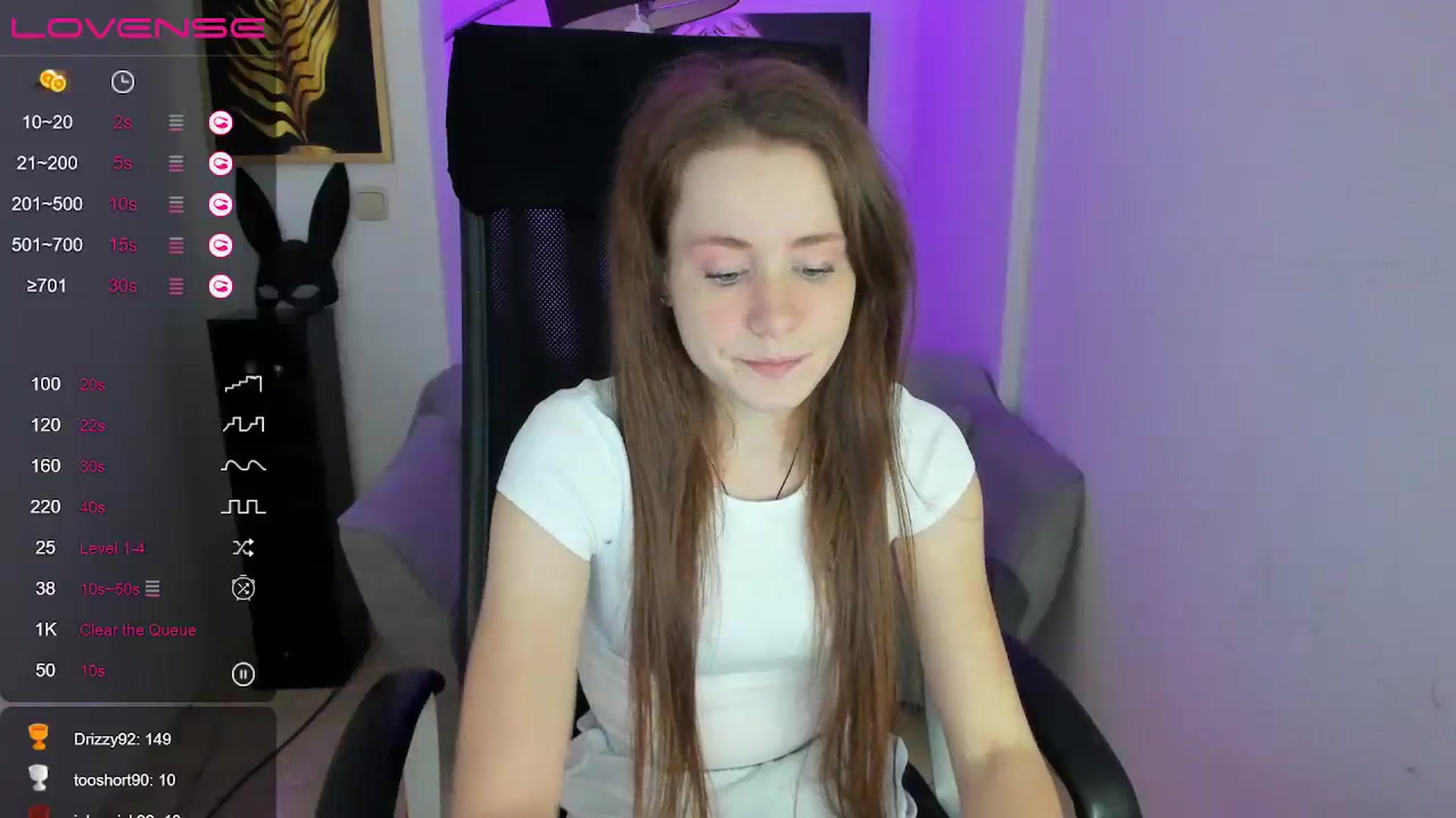 Gallery image thumbnail from Moonshinee's myfreecams stream on, 12/08/2024, 13:51 image 10 of 20