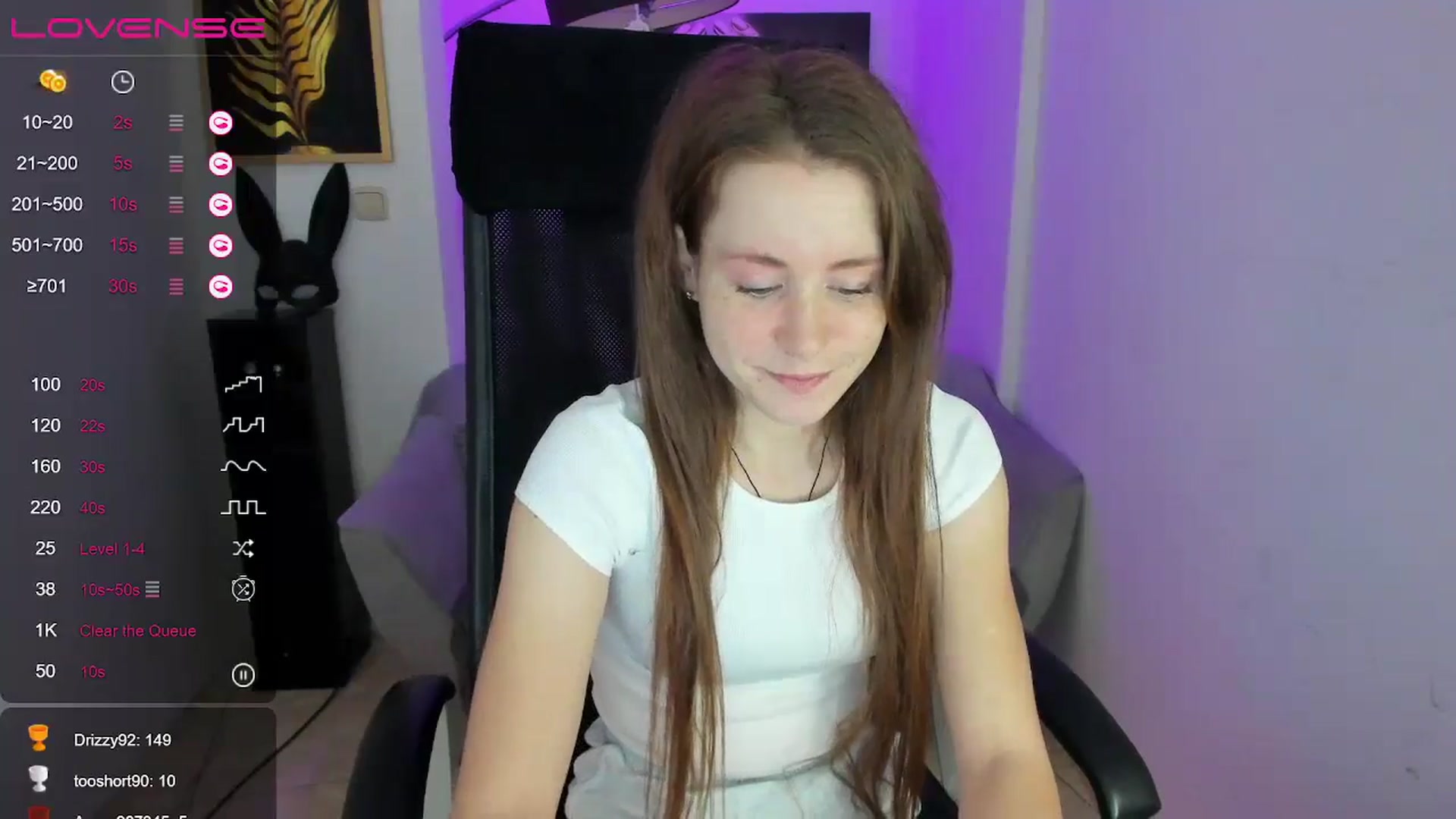 Gallery image thumbnail from Moonshinee's myfreecams stream on, 12/08/2024, 13:51 image 3 of 20