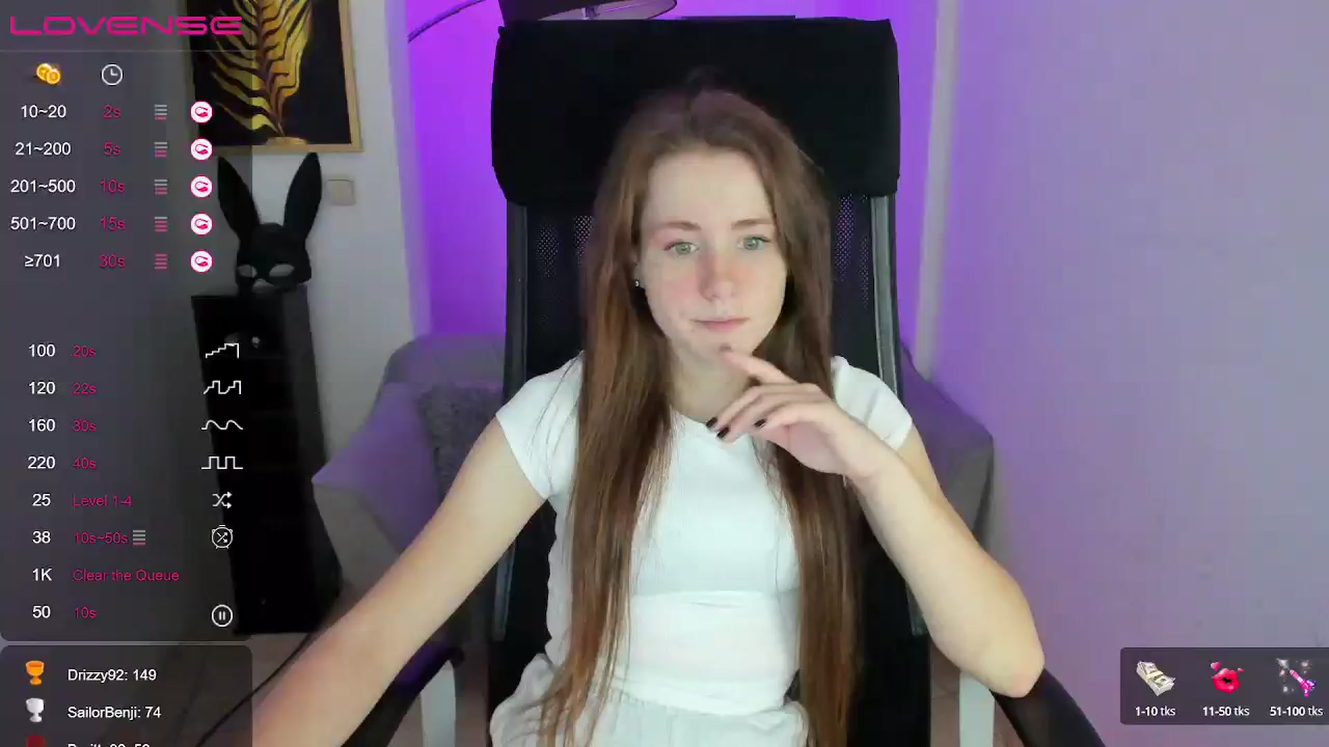 Gallery image thumbnail from Moonshinee's myfreecams stream on, 12/08/2024, 15:43 image 1 of 20